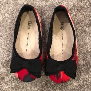 Gap Kids bow ballet flat